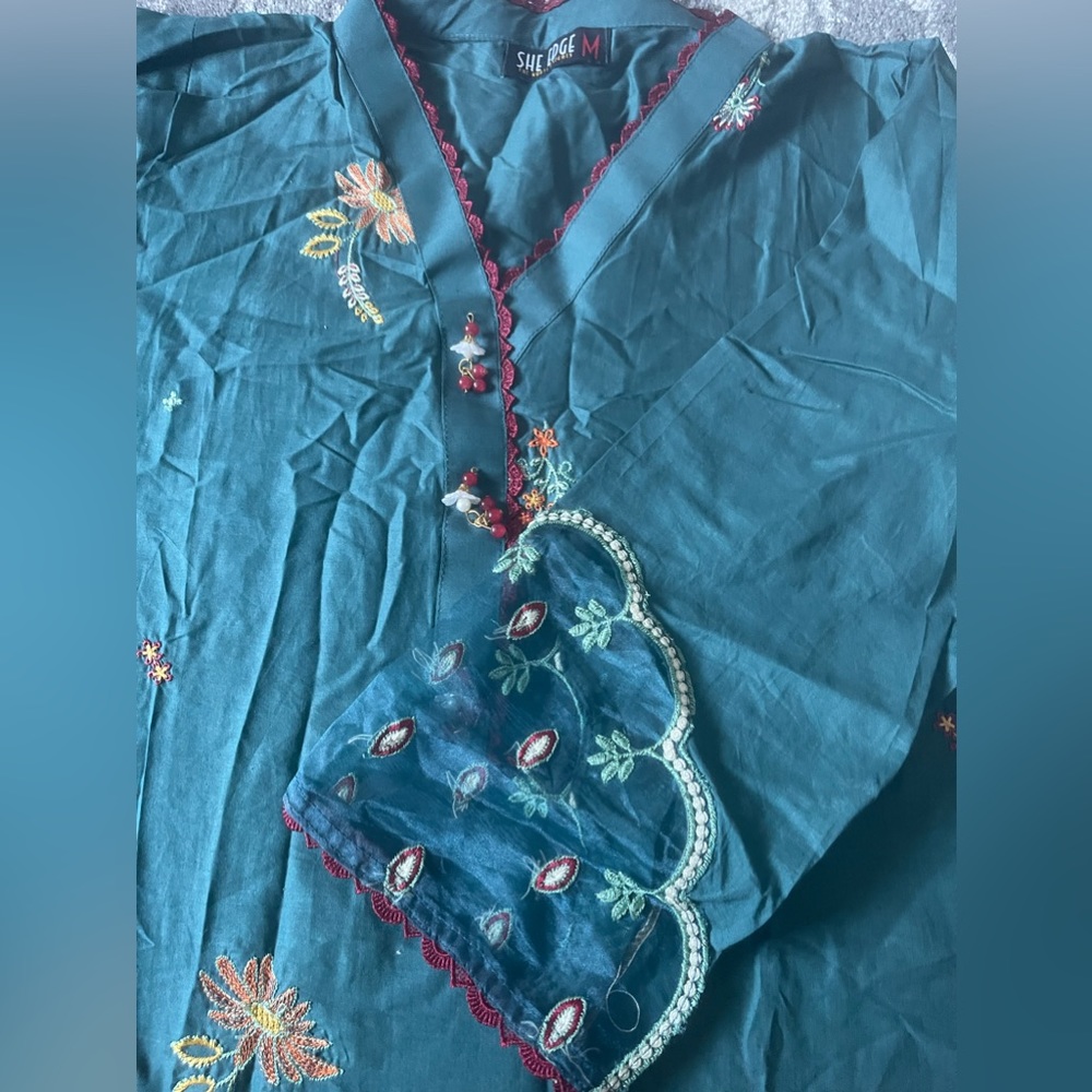 2 Pieces Pakistani Shalwar Kameez - image 5